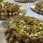 صواني تمر سكري محشي