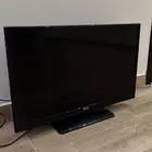 شاشة تلفزيون LED بحجم 32