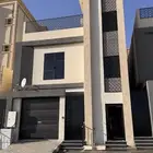 للبيع روف علوى مع ملحق قريب من جميع الخدمات من 600 الف