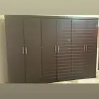 دولاب بني
