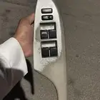 شريحة ازرار دريشه كورلا 2008 وفوق