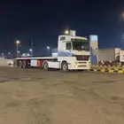 سطحه تريله لتحميل البضايع والحديد
