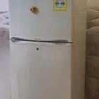 ثلاجه مستخدمه جديده ونظيفه ب 600 ريال لتواصل خاص