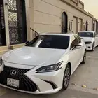 لكزس هايبرد S300 ممشى 54 الف مالك اول وكاله