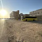 ارض تجارية بحي الشقة على ثلاث شوارع مساحة ( 828 متر )