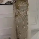 فستان للبيع