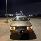 فورد فكتوريا 2001