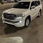 لاندكروزر 2018