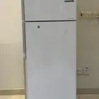 ثلاجة هيتاشي 10 قدم نظيفة