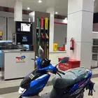 سوزوكي بطة مع لوحة مميزة