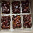 تمر كراتين ارباع حبه كبير و وسط. التمر اشعل