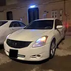 للبيع نيسان التيما 2010