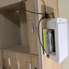 طابعه مع مكتبها