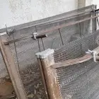 سرير وابواب للبيع وخشب