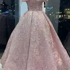 فستان نظيف وجديد