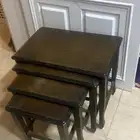 طاولا تقديم