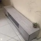 طاولة تلفزيون