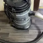 مكنسه كهربائيه