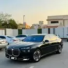 بي ام دبليو 2023 735 رصاصي غامق ناغي