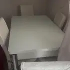 طاولة طعام