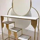 طاولات ومدخل