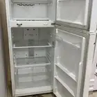 ثلاجه للبيع