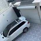 سيارة عائلية للتنقل بين المدن