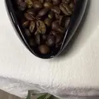 محمصة قهوة مختصه يوجد كميات بالطن و الكيلو