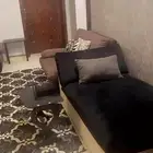 كنب امريكي للبيع. مع اريكه والطاولات والسجادات