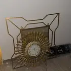 طاولة استقبال ومرايه وساعة