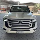 لاندكروزر 2022 سعودي L3 (بنزين) ب 236.000