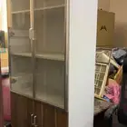 عرض مكتبين