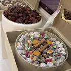 بوكسات وصواني تمر محشي