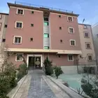عمارتين سكنية مؤثثة بالكامل   4 محلات تجارية مؤجرة
