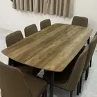 طاولة طعام