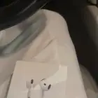 سماعات AirPods4
