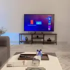 غرفه نوم و2سرير مفرد وثلاجه جديده وفرن غاز ومجهزه