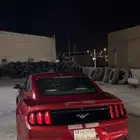 موستنق