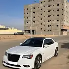 للبيع كلايزلر srt 2013 نظيف
