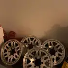 للبيع 4 جنوط مقاس 16