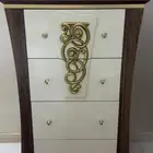 غرفه نوم ومطبخ شبه جديده استخدام فتره قليله جدا  السعر 3000