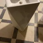 مغسلة يد للبيع 3وكرسي حمام