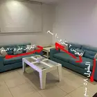 اثاث عفش للبيع كنب وطاولة خدمة وطعام ومرايه ودولاب وسماعات