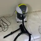 مكنسة كهربائيه