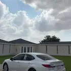 كامري 2025للبيع بحالة الوكالة الممشى 35مستخدم أول