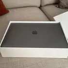 لاب توب نظييف جدا  شبه جديد والله استخدمته اقل من اسبوع