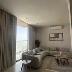 شقة فاخرة جديدة مؤثثة للايجار الشهري