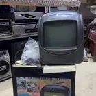 تلفزيون قديم صغير