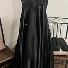 فستان فخم ناعم جديد لم يلبس
