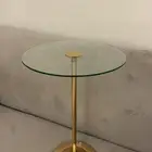 طاولات خدمة تنفيذ فرنسي